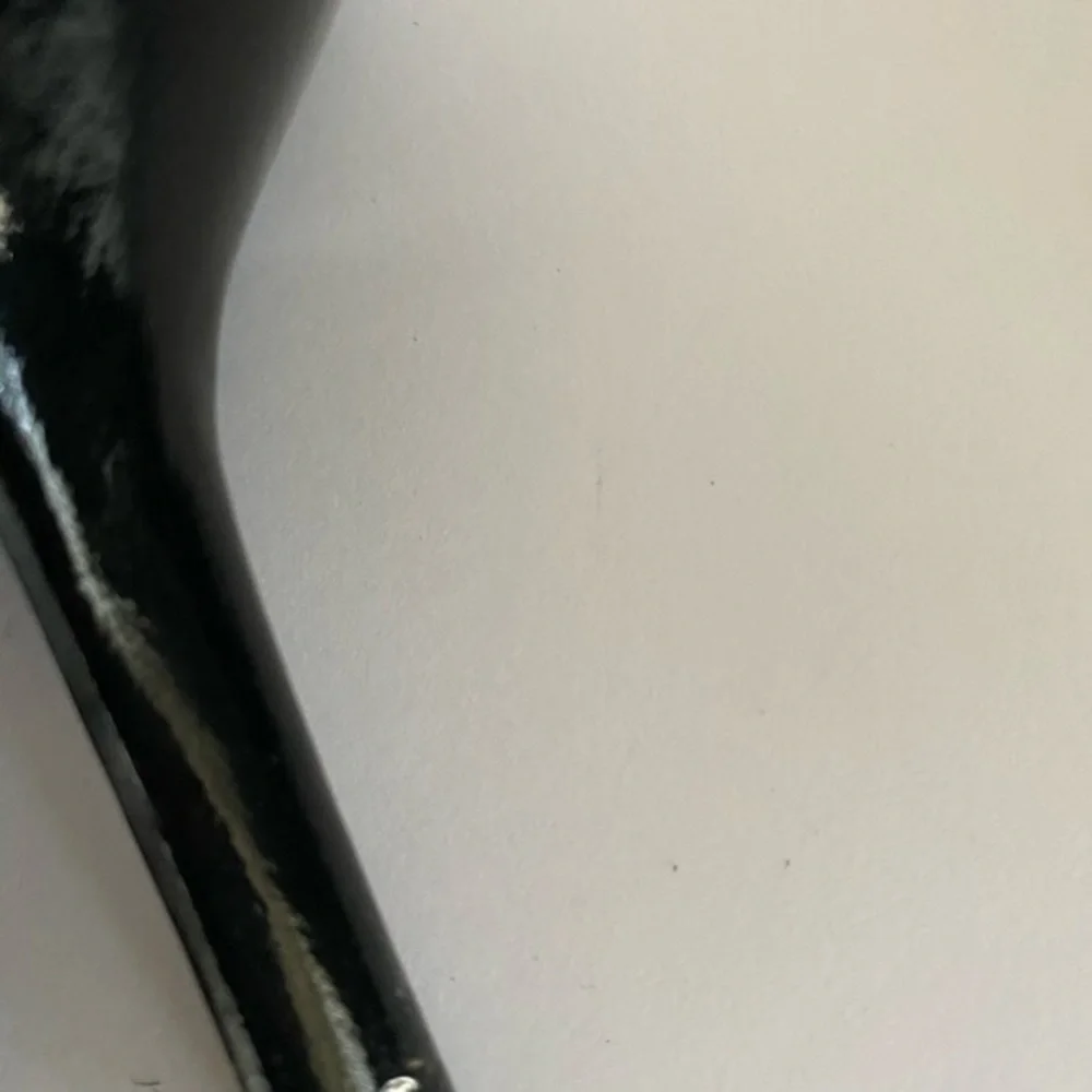 Tahari Patent leather heels
